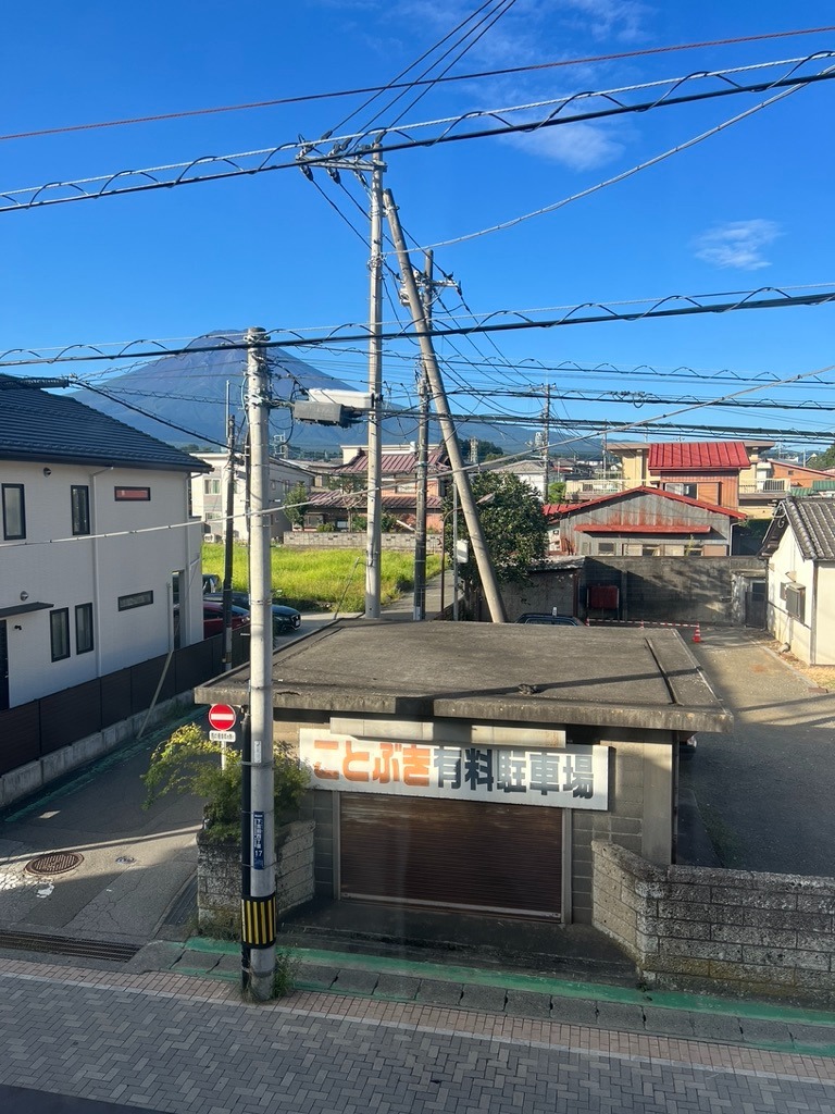 WhatsApp Image 2025-11-13 at 18.09.49 (5)